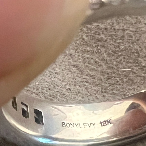 Authentic Bony Levy 18k Diamond Ring size 6.25 - Picture 3 of 7